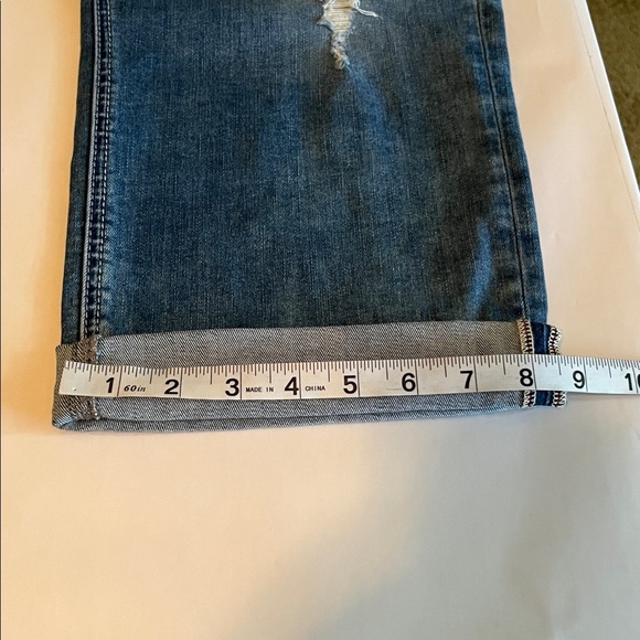 Silver Jeans Elyse Capri Mid Rise Curvy NWT Size 22 - Picture 8 of 16